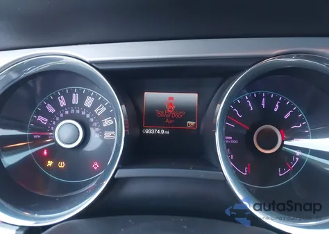 2014 Ford Mustang V6 Premium из США, поврежденный, VIN 1ZVBP8AM8E5210261